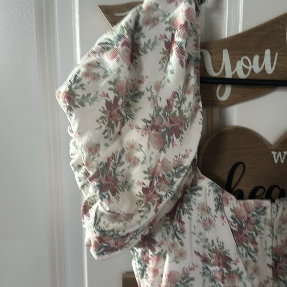 EUC: Floral Dress - Picture 2 of 7